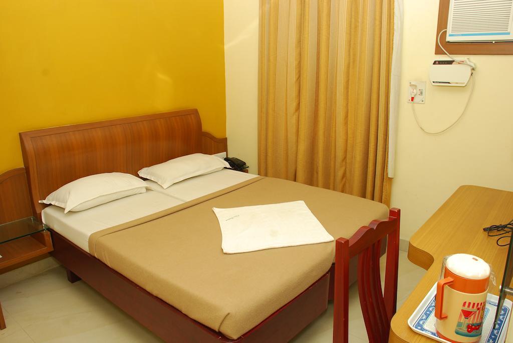 City Manor Hotel Chennai Phòng bức ảnh